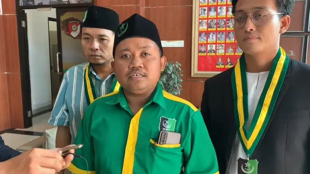 Oklin Fia dilaporkan ke polisi oleh PB Serikat Mahasiswa Muslim Indonesia. (M Altaf Jauhar)