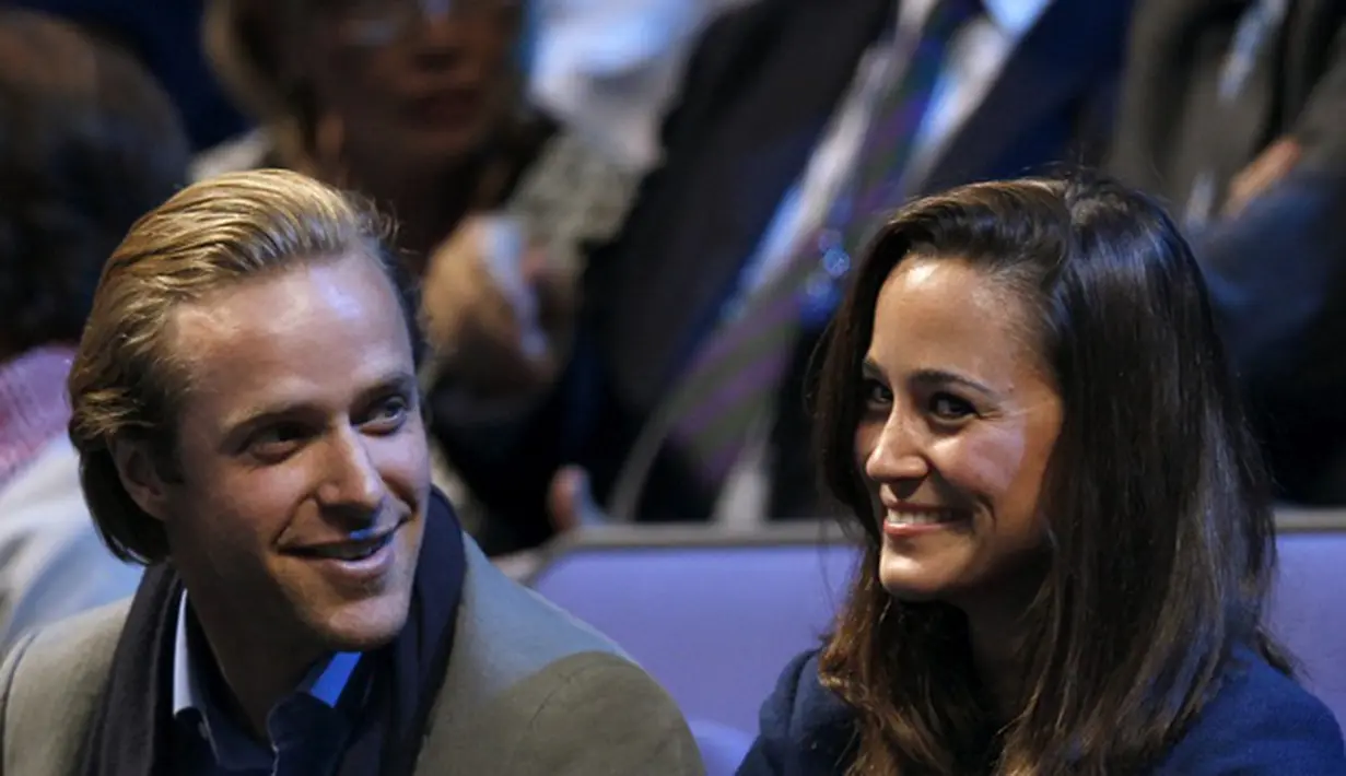 Kabar bahagia tengah berpihak pada adik perempuan Kate Middleton, Pippa Middleton, yang telah dikabarkan menggelar acara pertunangan dengan kekasihnya, James Matthews. (Dailymail/Bintang.com)