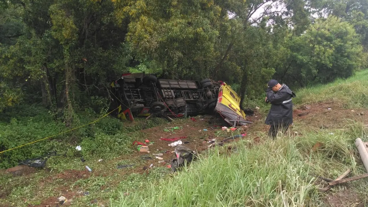 Kecelakaan Bus Tol Cipularang