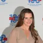 Brooke Shields (Intouch Weekly)