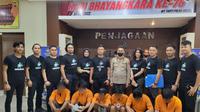 6 petani asal Sulsel ditangkap usai mengaku sebagai karyawan RANS untuk aksi penipuan (Liputan6.com/Fauzan)