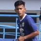 Bek Persib Bandung, Indra Mustafa. (Bola.com/Muhammad Ginanjar)