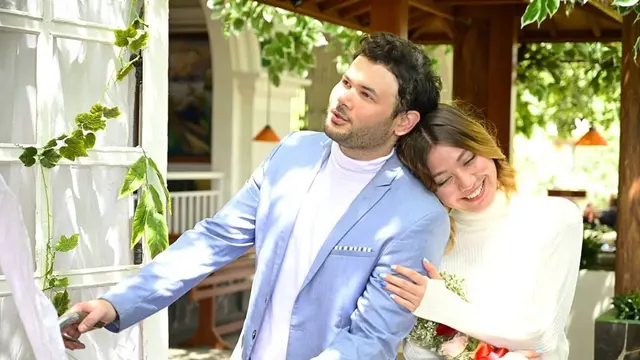 Main FTV Bareng, Ini 7 Potret Ridho Rhoma dengan Haviza Devi Anjani