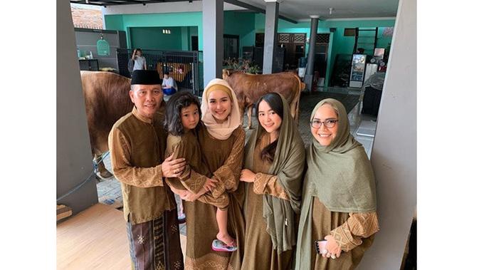 6 Momen Menarik Saat Ayu Ting Ting Rayakan Hari Raya Idul Adha (sumber: Instagram.com/ayutingting92)