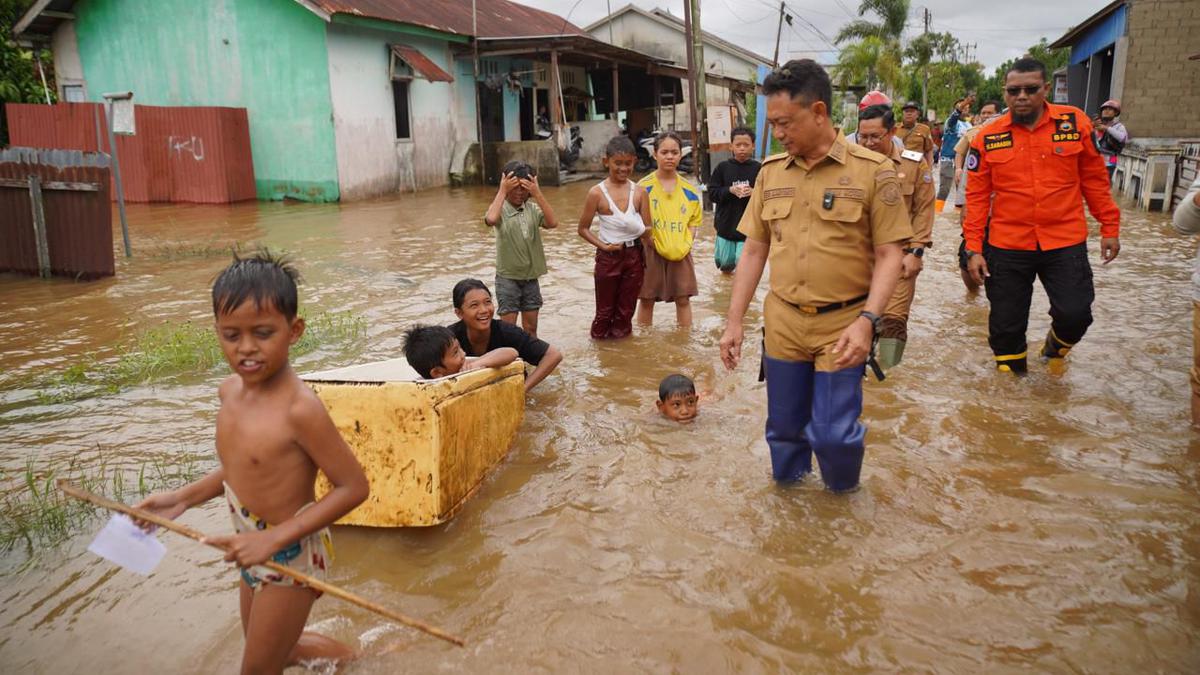 Banjir Rendam Permukiman di Pontianak, Puluhan Warga Mengungsi