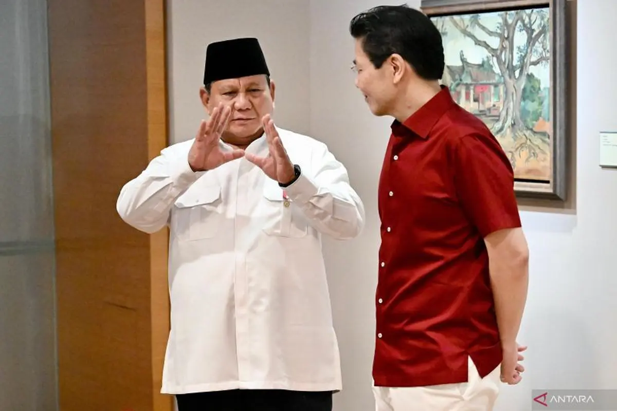 Presiden Prabowo Subianto bersama PM Singapura Lawrence Wong.