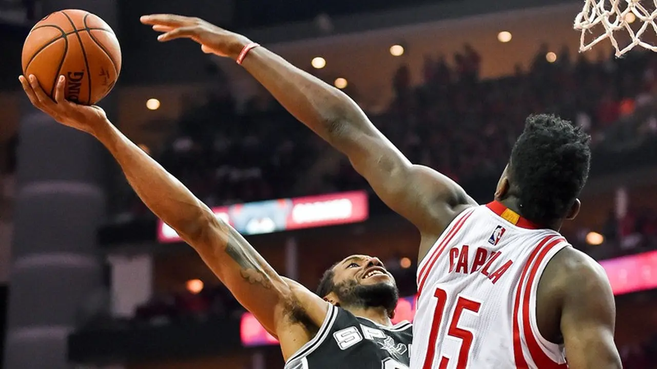 Forward San Antonio Spurs, Kawhi Leonard.