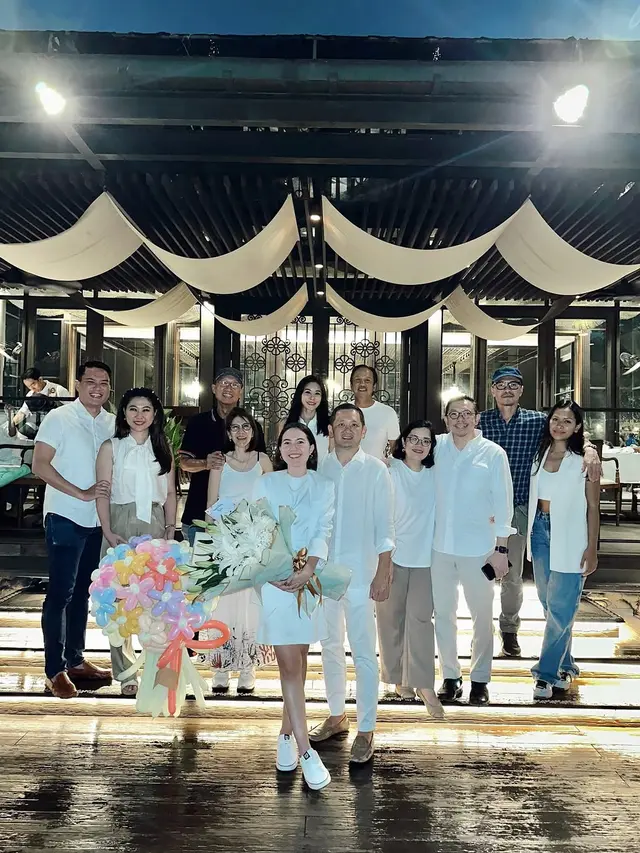 6 Potret Ulang Tahun Olivia Jensen ke-32, Perayaan Sederhana Bareng Keluarga