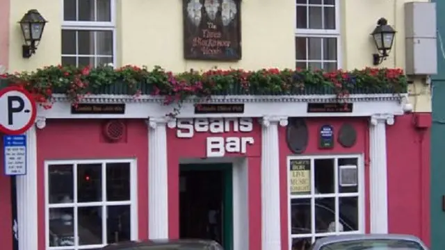 Sean's Bar