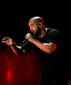 Drake dan dan Taylor Swift kembali datang dengan berita baru. Tidak lagi soal kucing ataupun pertemuan keluarga. Kali ini keduanya dikabarkan akan duet dalam sebuah lagu untuk menyindir Rihanna. (AFP/Bintang.com)