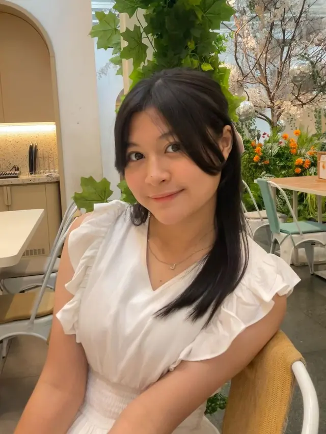 Potret Nasha Anaya dengan Gaya Rambut Ikat Tengah, Makin Manis