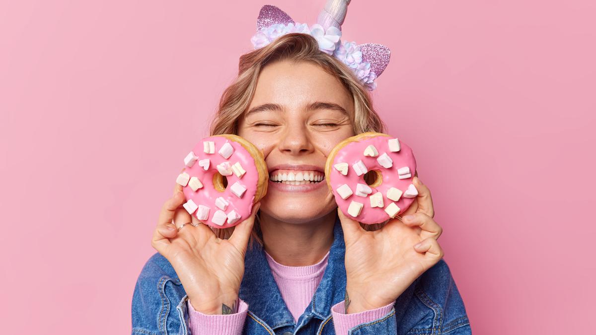 Efek Konsumsi Gula Berlebih pada Kulit Bikin Wajah Kusam &amp; Cepat Tua, Ini Penjelasannya