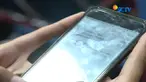 Anda bisa melakukan registrasi melalui situs web, menghubungi call center, datang ke gerai layanan pelanggan, atau melalui sms kirim ke 4444.