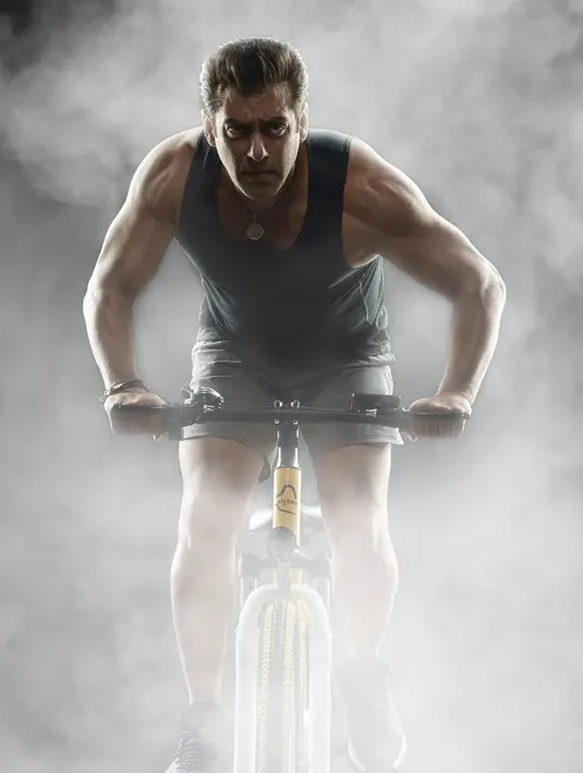 Sebelumnya diberitakan jika Salman Khan sangat terpukul dengan kasus yang menimpanya ini. Seperti yang dilansir dari NDTV, ia dikabarkan depresi saat masuk di penjara Jodhpur. (Foto:instagram.com/beingsalmankhan)