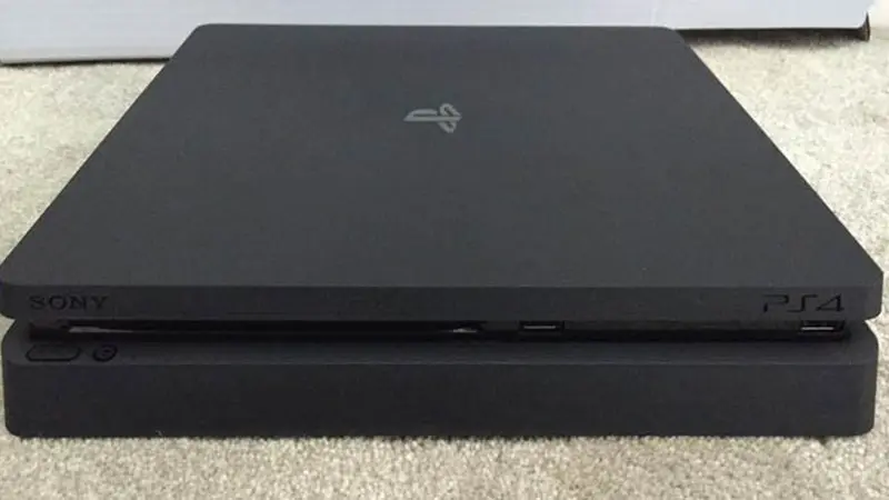 PS4 Slim