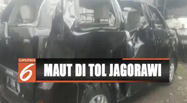 Kecelakaan berawal saat minibus melaju dari arah Bogor menuju Jakarta. Mendekati simpang pintu Tol Sentul Selatan, ban kanan belakang minibus pecah.