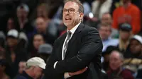 Kurt Rambis kembali ke LA Lakers untuk membantu staf pelatih (DOUG PENSINGER / GETTY IMAGES NORTH AMERICA / AFP)