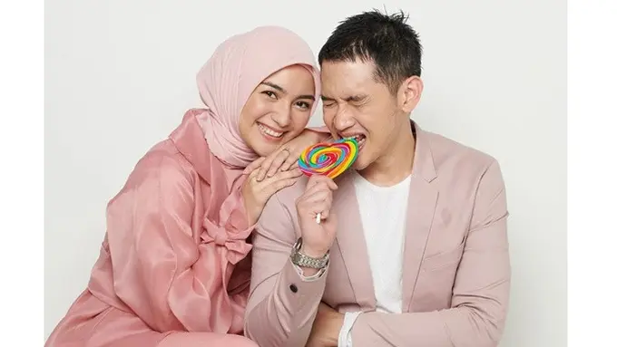 7 Potret Citra Kirana dan Rezky Aditya Kenakan Baju Kembar, Serasi Banget