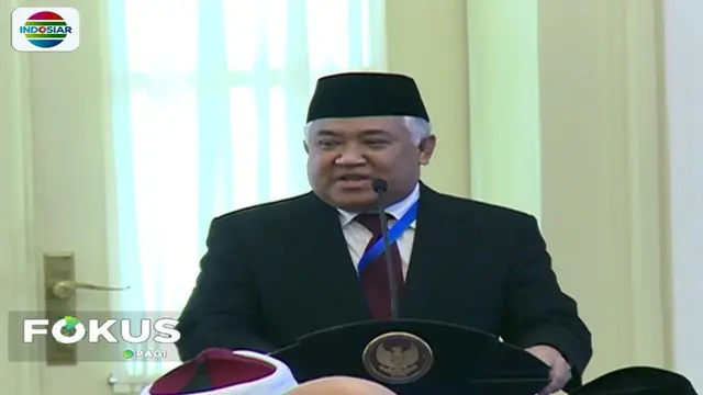 100 ulama dan cendekiawan muslim sedunia mengikuti Konsultasi Tingkat Tinggi (KTT) Ulama dan Cendekiawan Muslim Dunia di Istana Bogor, Jawa Barat, yang dibuka Presiden Joko Widodo.