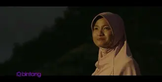 Acha Septriasa berperan sebagai Sekar Palupi di dalam film ‘Mars’ yang dirilis tepat pada Hari Pendidikan Nasional. Berperan menjadi gadis desa yang lugu dan berbicara bahasa Jawa, Acha pun merasa kesulitan saat itu.