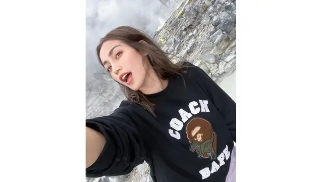 6 Momen Liburan Jessica Iskandar di Tangkuban Perahu, El Barack Antusias