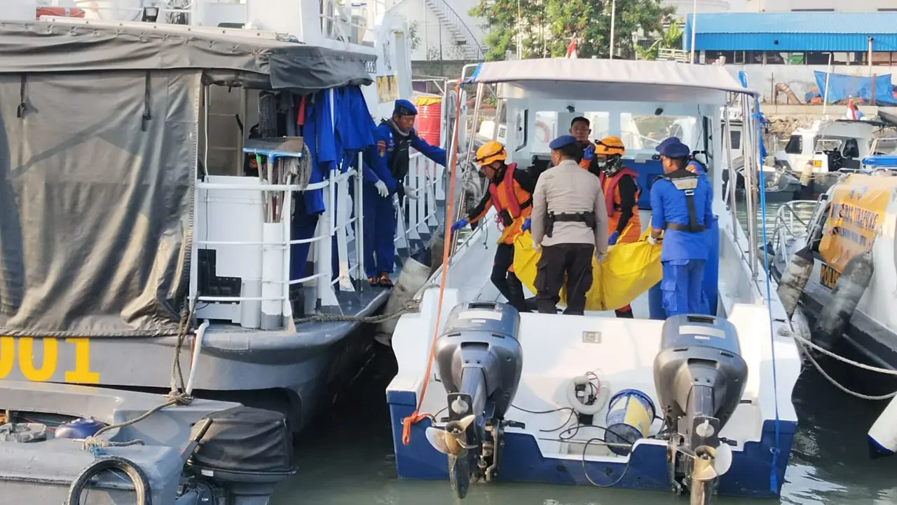 Jasad T ditemukan tewas usai loncat dari jembatan Suramadu. (Istimewa)