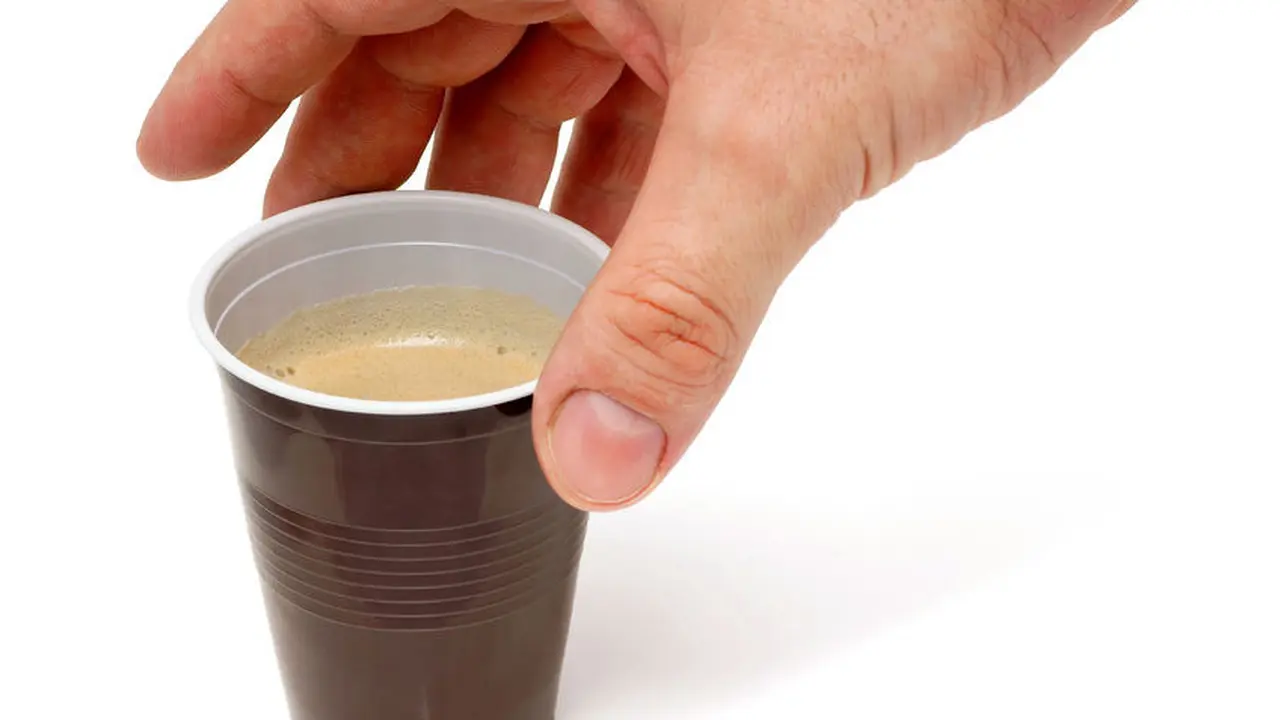 Jangan Coba-Coba Menolak Suguhan Kopi Orang Bugis Makassar