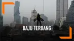 Pencipta baju terbang Richard Browning lakukan ujicoba melayang di Bangkok Thailand hari Selasa (14/5). Baju terbang ciptaannya diklaim akan menjadi alat transportasi manusia di masa depan.