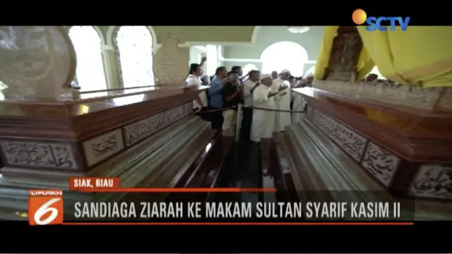Berziarah ke makam Sultan Syarif Kasim II di Siak, Riau, Sandiaga uno teladani sang tokoh yang menomorsatukan pembangunan manusia dan pengorbanan untuk bangsa dan negara.