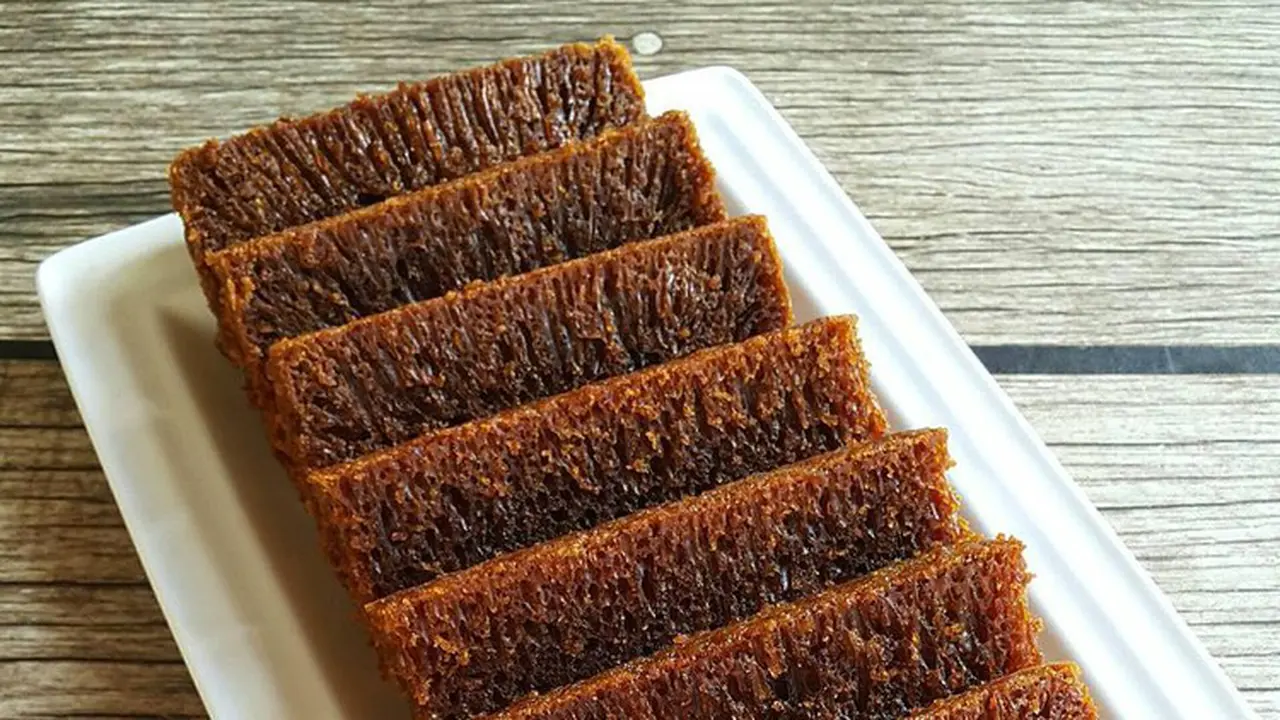Cara Membuat Bolu Karamel dengan Tekstur Bersarang yang Bikin Nagih