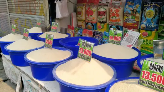 Harga Beras Super Kini Sentuh Rp 19.200 per Kg