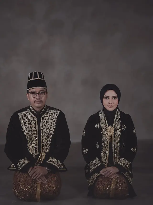 7 Potret Prewedding Rara Nawangsih 'Ikatan Cinta', Gunakan Adat Jawa