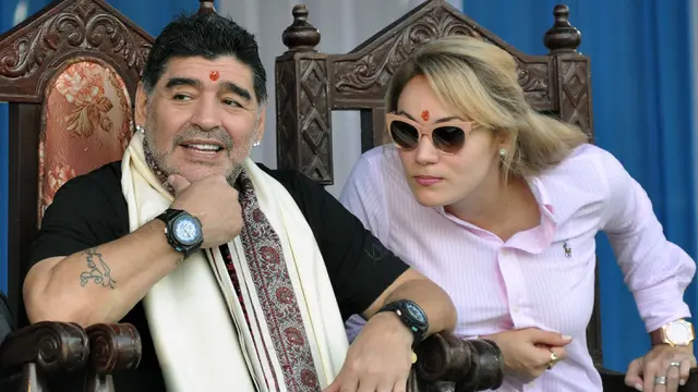 FOTO: Datang ke India, Diego Maradona Latih Talenta Muda