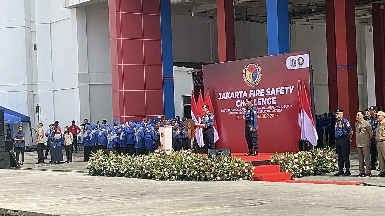 Gubernur Jakarta Pramono Anung resmi membuka kegiatan Jakarta Fire Safety Challenge.