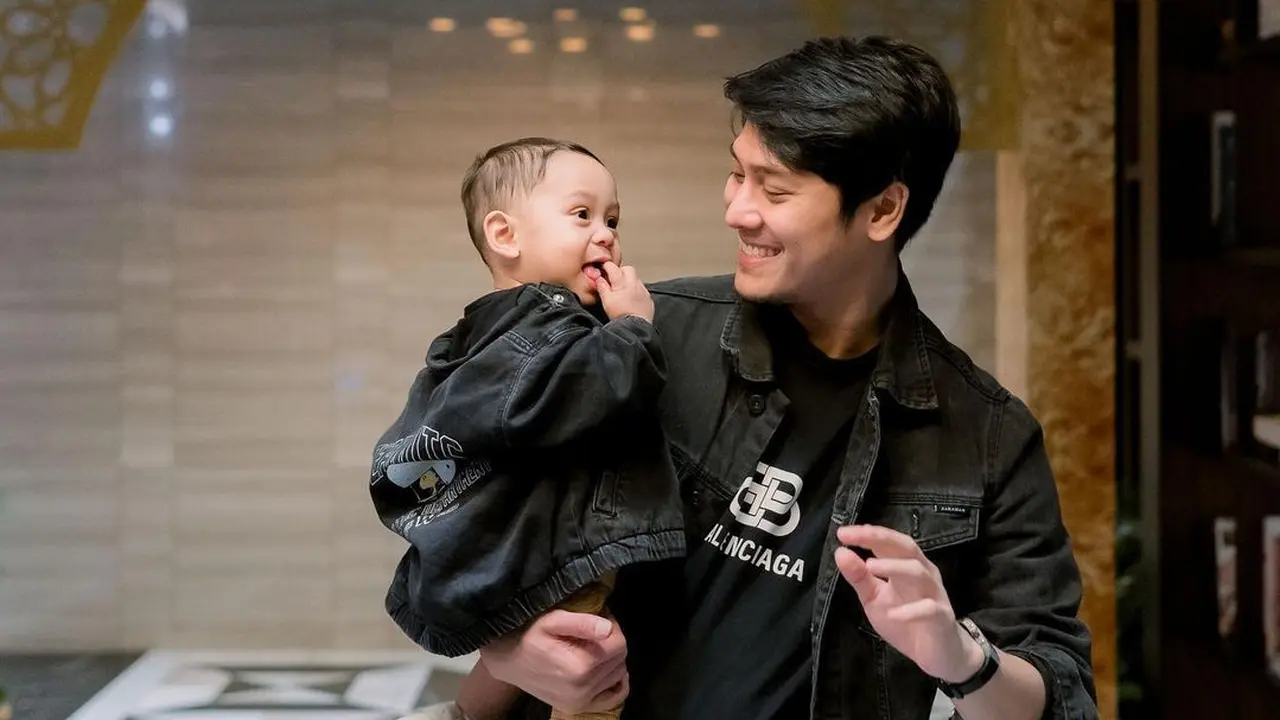 [Fimela] Rizky Billar dan Baby L