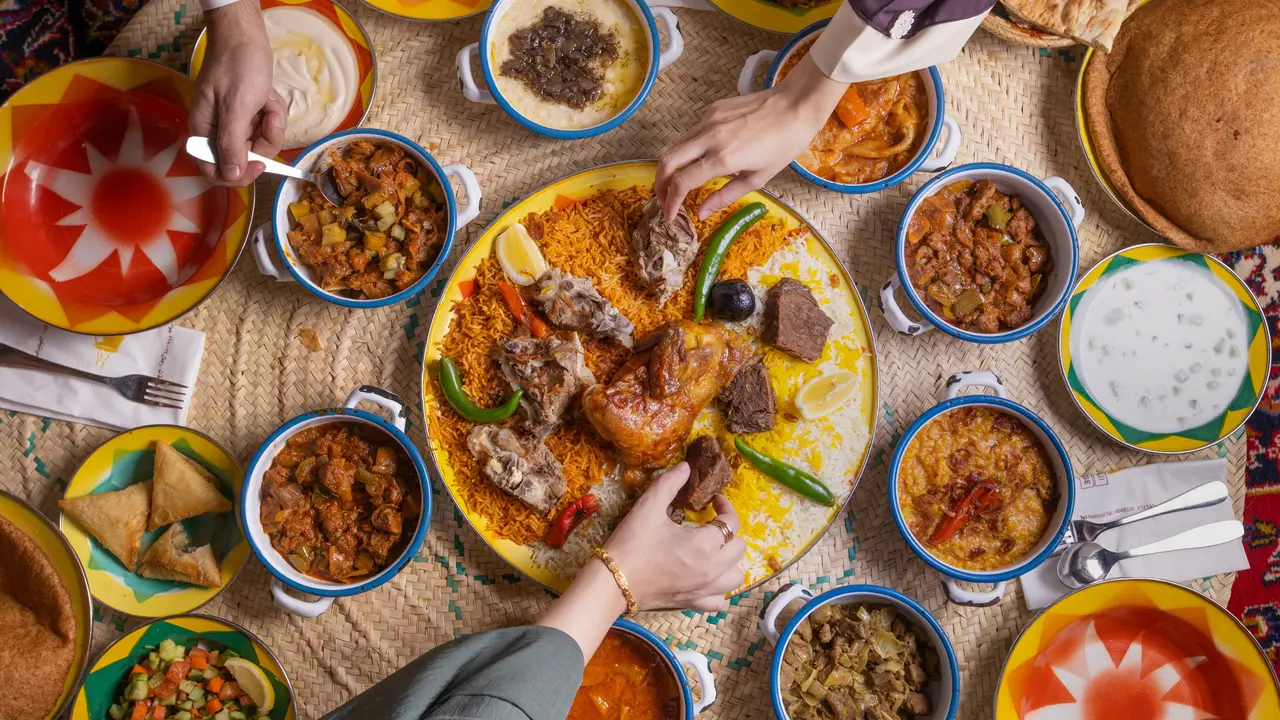 Menjelajahi Surga Kuliner Riyadh yang Tersembunyi dan Menggugah Selera (Visit Saudi)