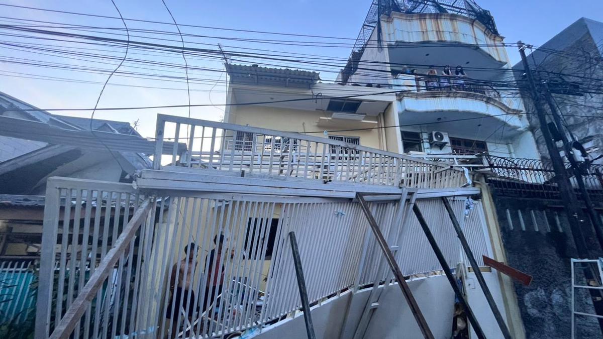 Ledakan Tabung Gas Hancurkan Rumah di Tambora, Tim Damkar Evakuasi Satu Jam