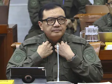 Kepala BIN Budi Gunawan saat mengikuti rapat kerja dengan Komisi I DPR di kompleks Parlemen, Senayan, Jakarta, Rabu (12/2/2020). Rapat kerja tertutup ini tersebut membahas isu-isu aktual. (Liputan6.com/Johan Tallo)