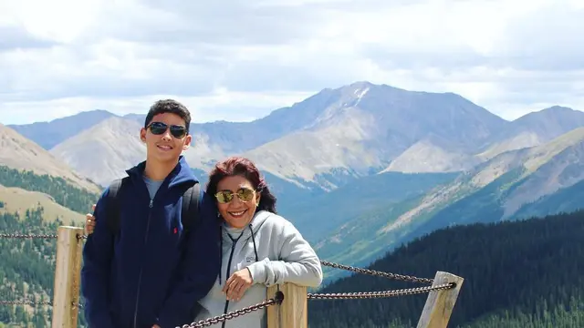 Potret Kebersamaan Susi Pudjiastuti dan Alvy Xavier. (Sumber: Instagram/alvy_xavier)