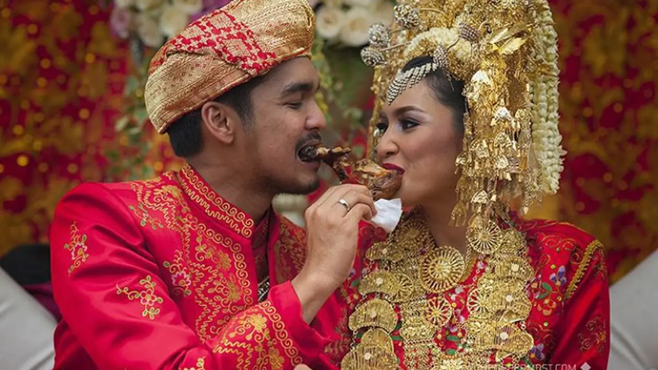 [Bintang] Mario Irwinsyah dan Ratu Anandita