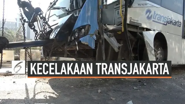 Bus Tansjakarta menabrak sparator pembatas di jalan S.Parman Jakarta Barat. Belum diketahu penyebab kecelakaan tunggal ini. Bus mengalami kerusakan parah hingga Diderek ke Ditlantas Polda Metro Jaya.