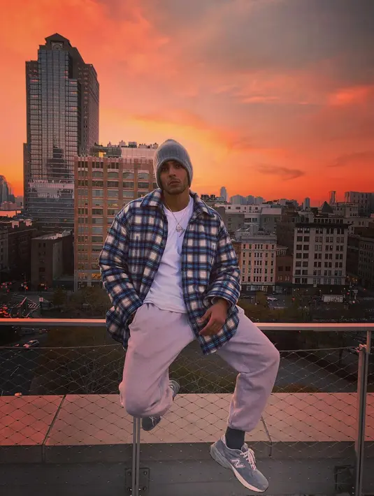 Namun setelahnya ia pun mencabut laporan yang sudah dibuatnya. (instagram/younesbendjima)