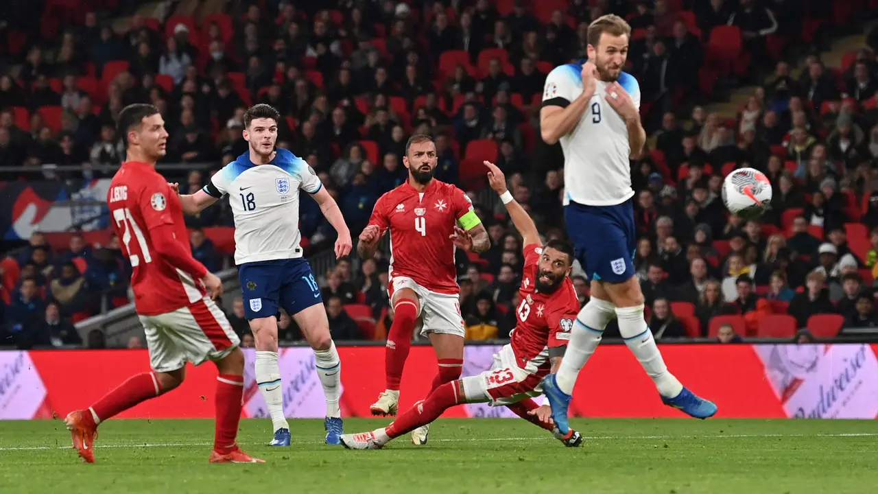 Inggris Vs Malta