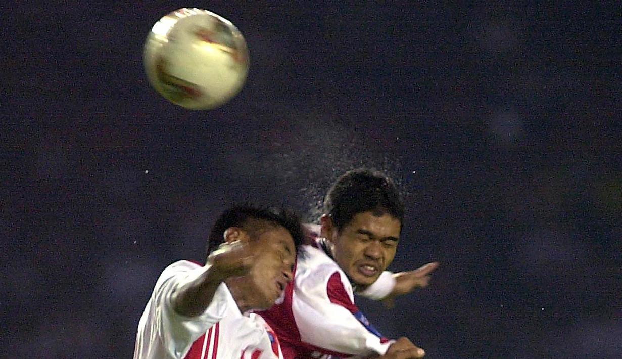 Bambang Pamungkas sukses mencetak empat gol ke gawang Filipina dalam pertandingan Piala AFF 2002. Bepe juga sukses menjadi pencetak gol terbanya diajang dua tahunan tersebut dengan mengemas delapan gol. (AFP/Weda)