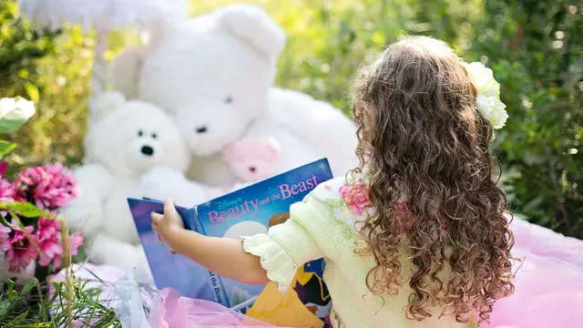 Menstimulasi Kecerdasan Otak Anak