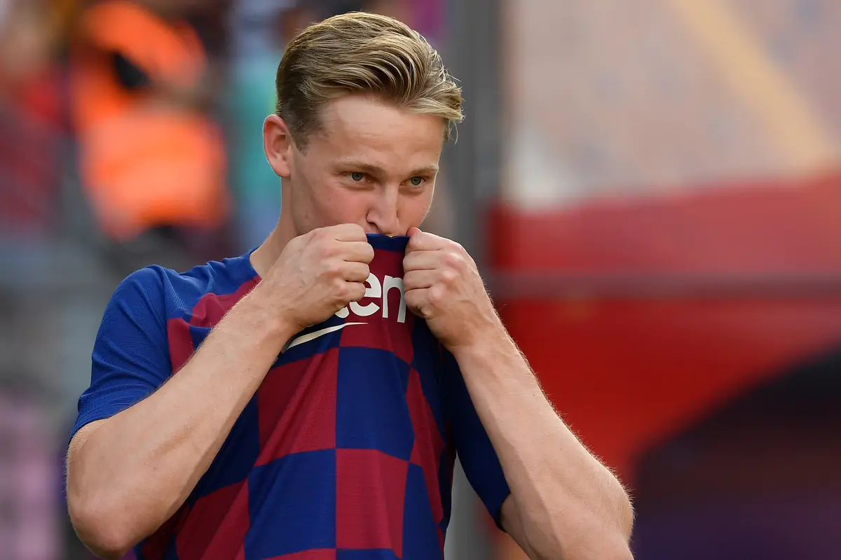 Senyum Semringah Frenkie de Jong Jadi Pemain Baru Barcelona