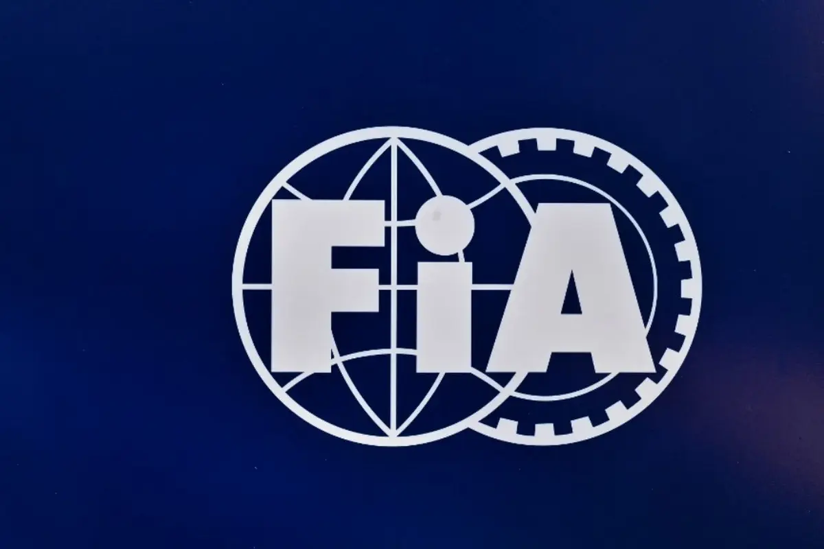 Logo FIA, ilustrasi F1