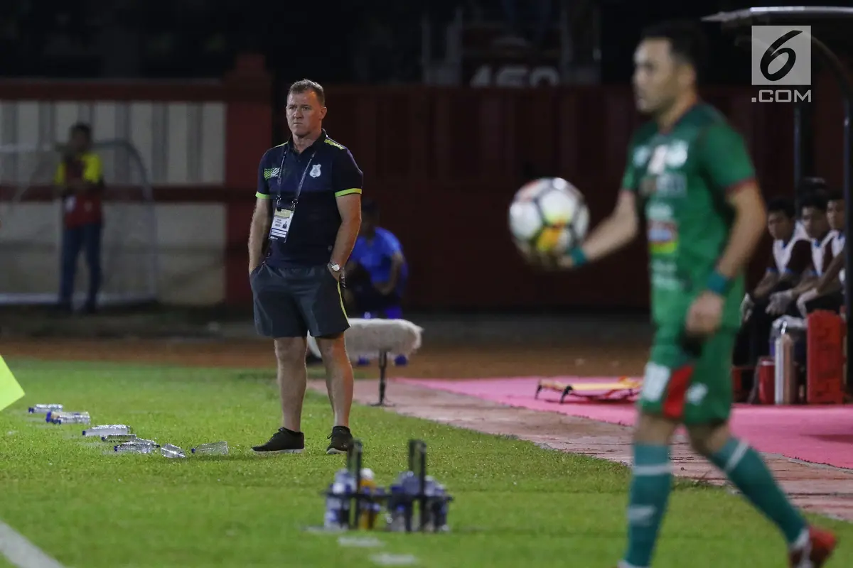 Bhayangkara FC Hajar PSMS