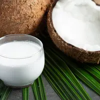 Kenali dan hindari dampak buruk mengonsumsi santan berlebihan, agar mendapatkan manfaatnya yang luar biasa bagi tubuh! (Sumber: Freepik/jcomp).
