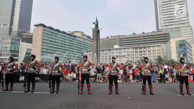 Atraksi Senjata Polwan Memperingati Hari Kartini
